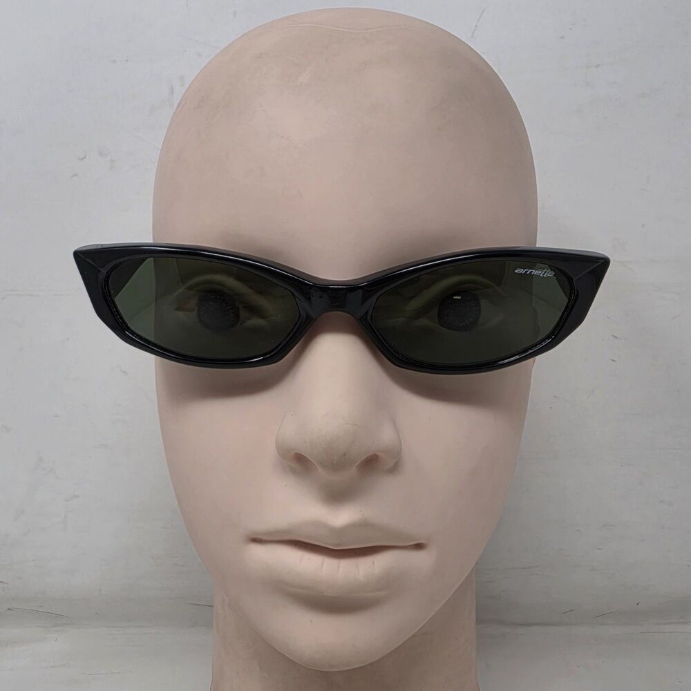 Vintage Arnette Mantis Sunglasses Black Cat Eye 1990s Made In Italy 125-4115